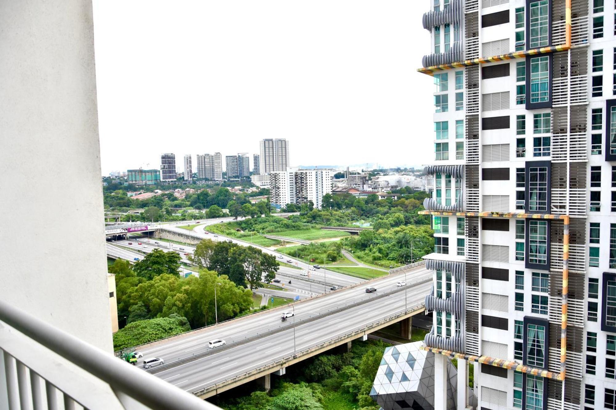 Homestay At Menara U Shah Alam Dış mekan fotoğraf